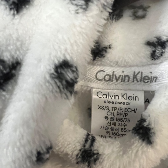 Calvin Klein Robe - Picture 6 of 6